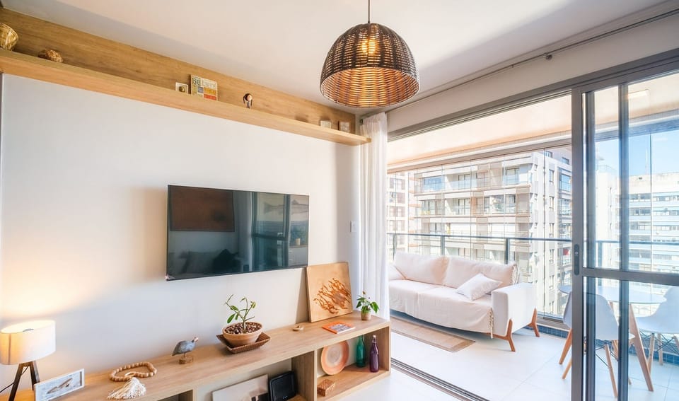 Basic Apartment | Living area | TV