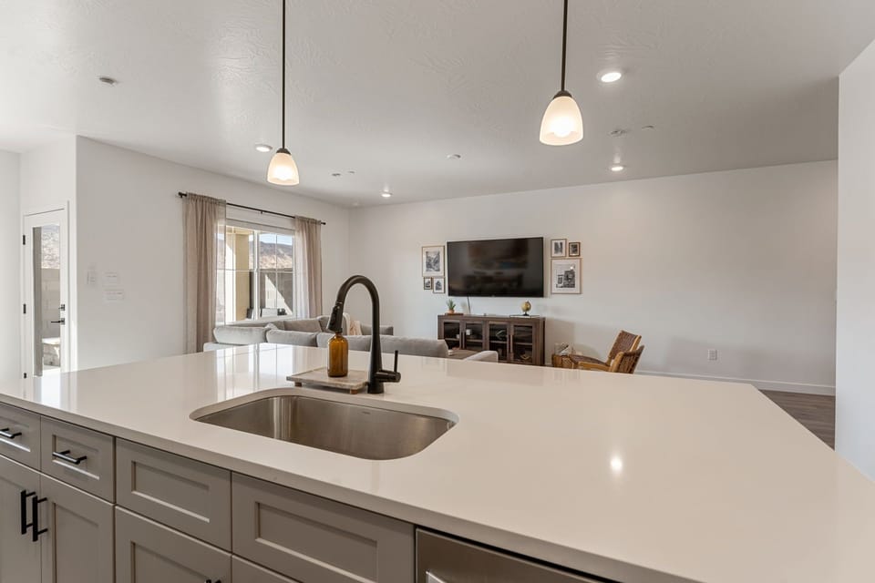 Townhome, 4 Bedrooms | Interior