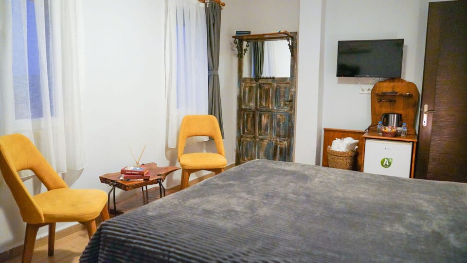 Suite, Balcony, Marina View