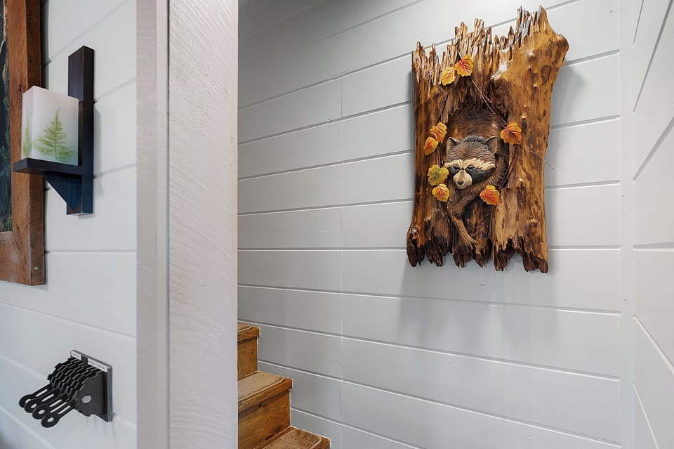 A Fine Piece of Aska - Upstairs to extra sleeping space