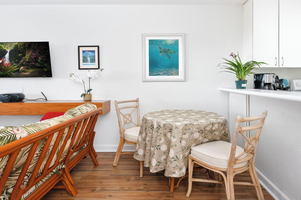 Dining nook for casual meals in an open concept space
