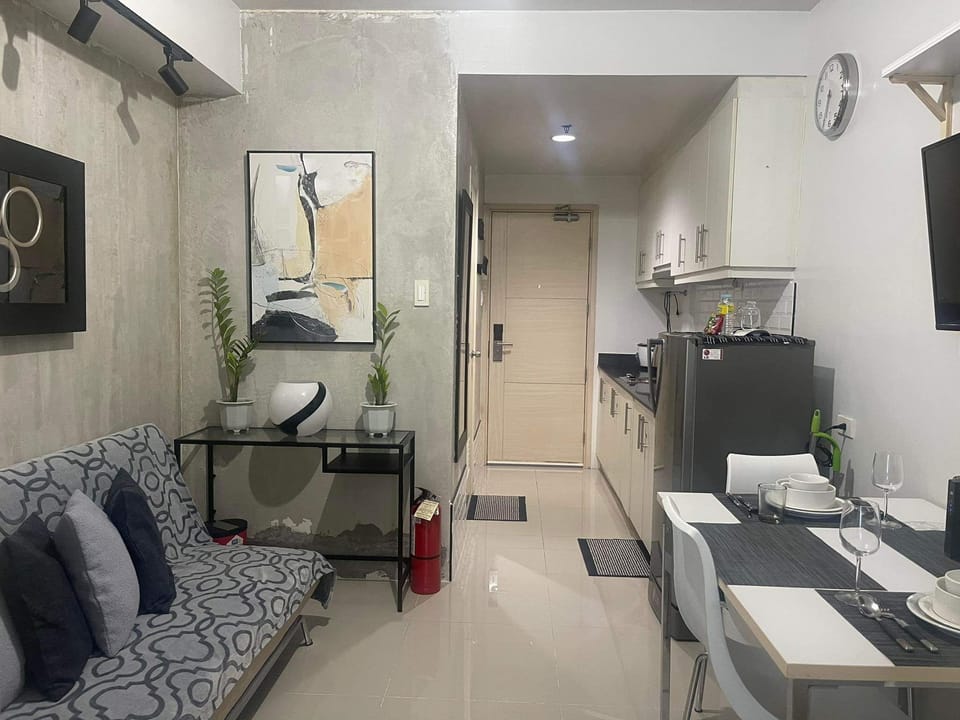 Condo, 1 Bedroom, Non Smoking | Living area