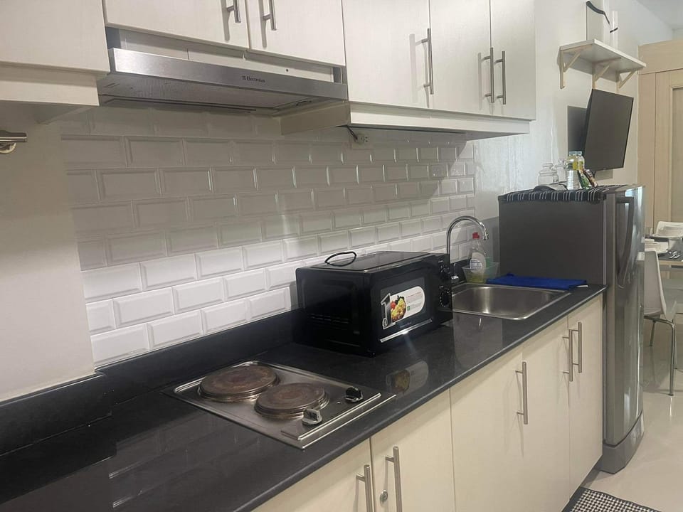 Condo, 1 Bedroom, Non Smoking | Private kitchen