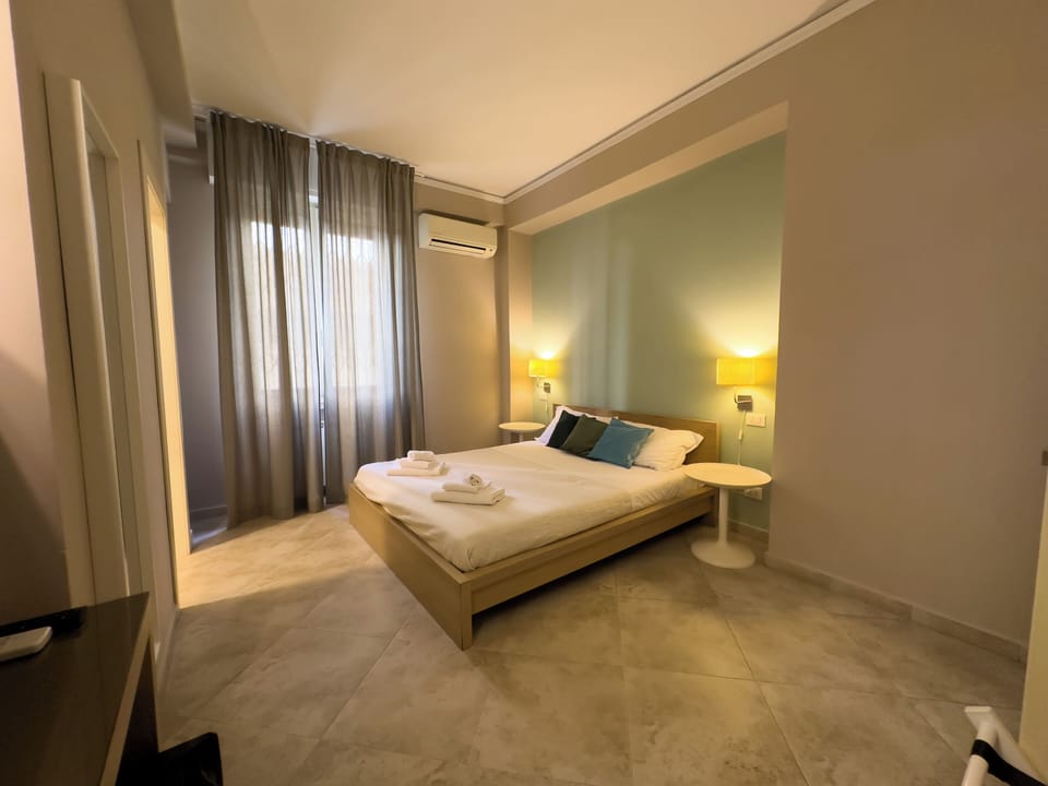 Deluxe Double Room | Free WiFi
