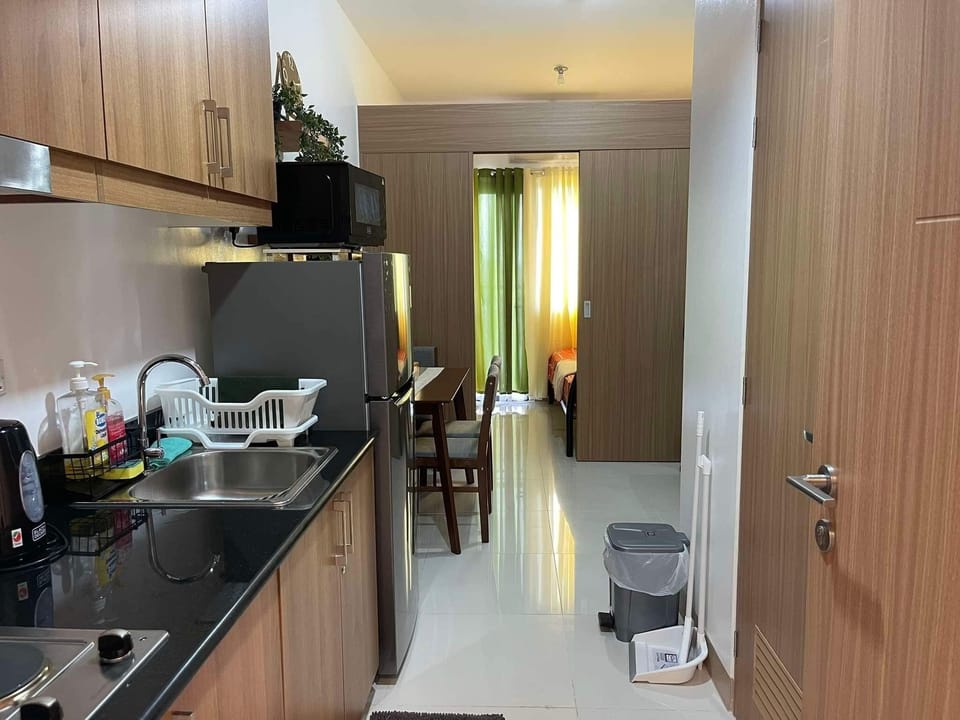 Condo, 1 Bedroom, Balcony | Private kitchen