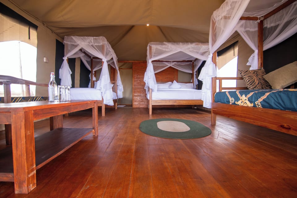 Family Room | Bathroom | Free toiletries, bathrobes, towels, soap