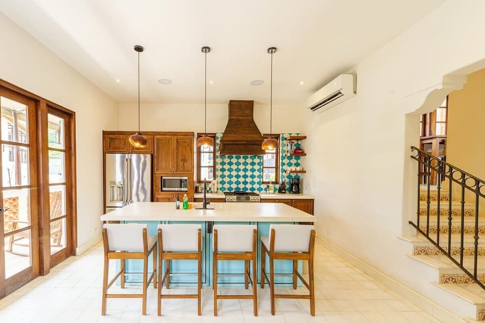 Fully equipped kitchen