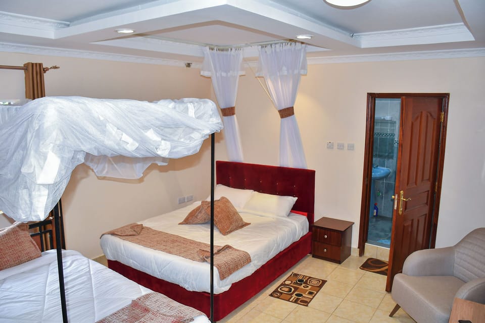Deluxe Double Room | Desk, laptop workspace, free WiFi