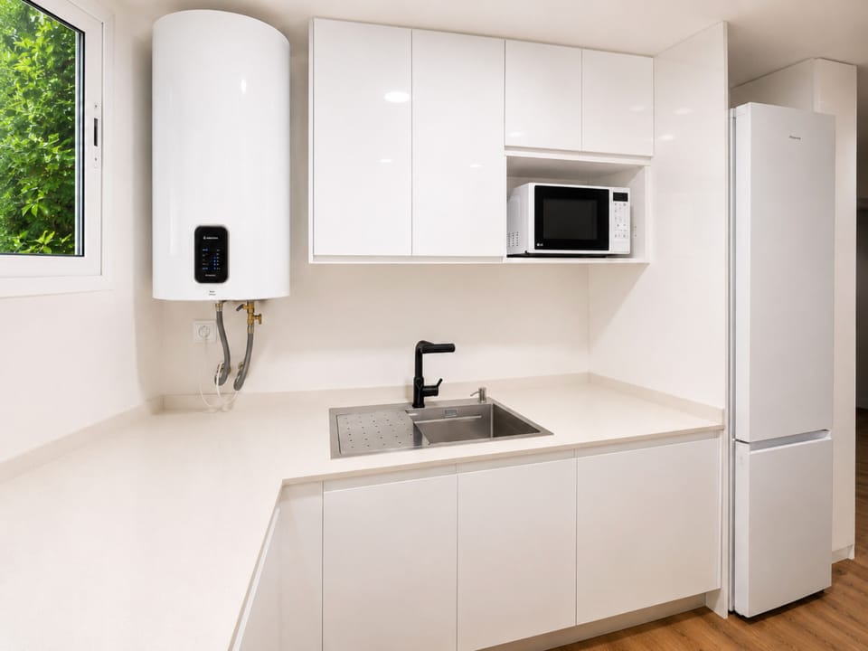 ‍ The modern kitchen is ready for that old recipe book.