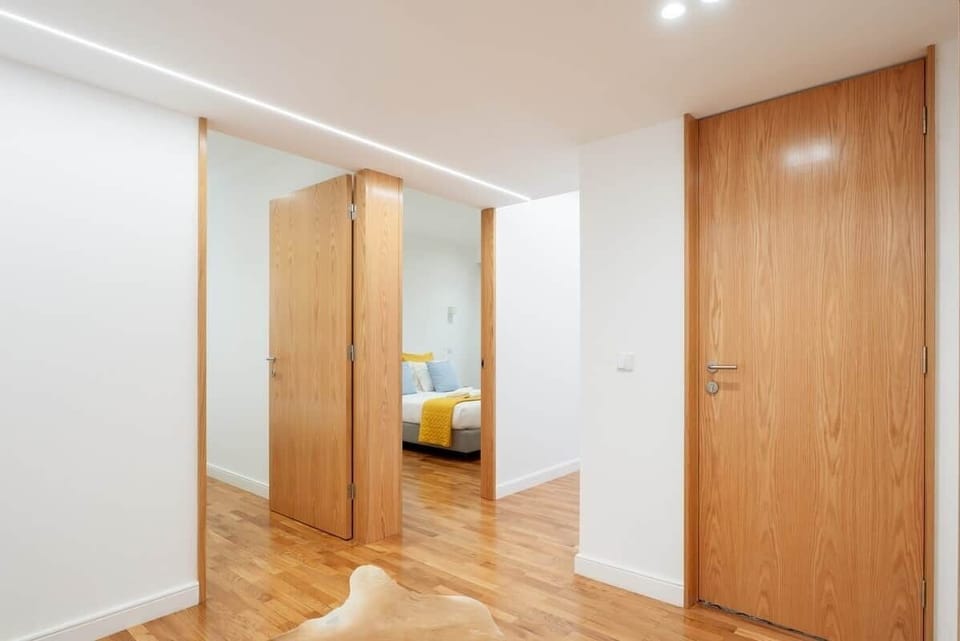 hall dos quartos
pormenores da arquitetura
luz led
chão em madeira maciça