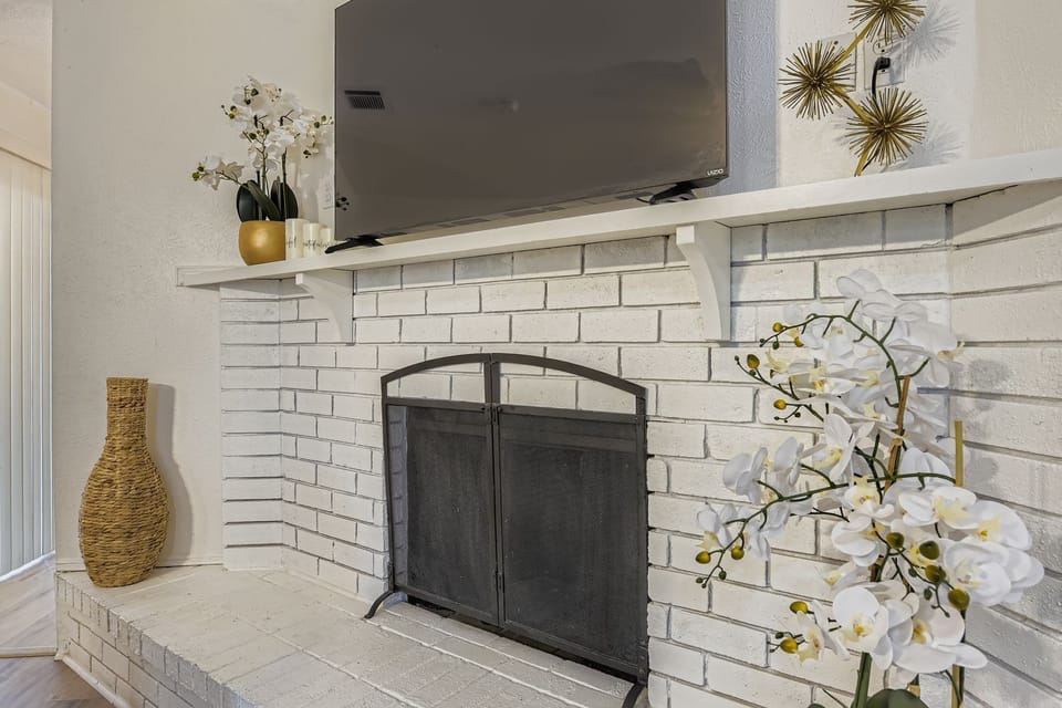 Warm tones and welcoming vibes