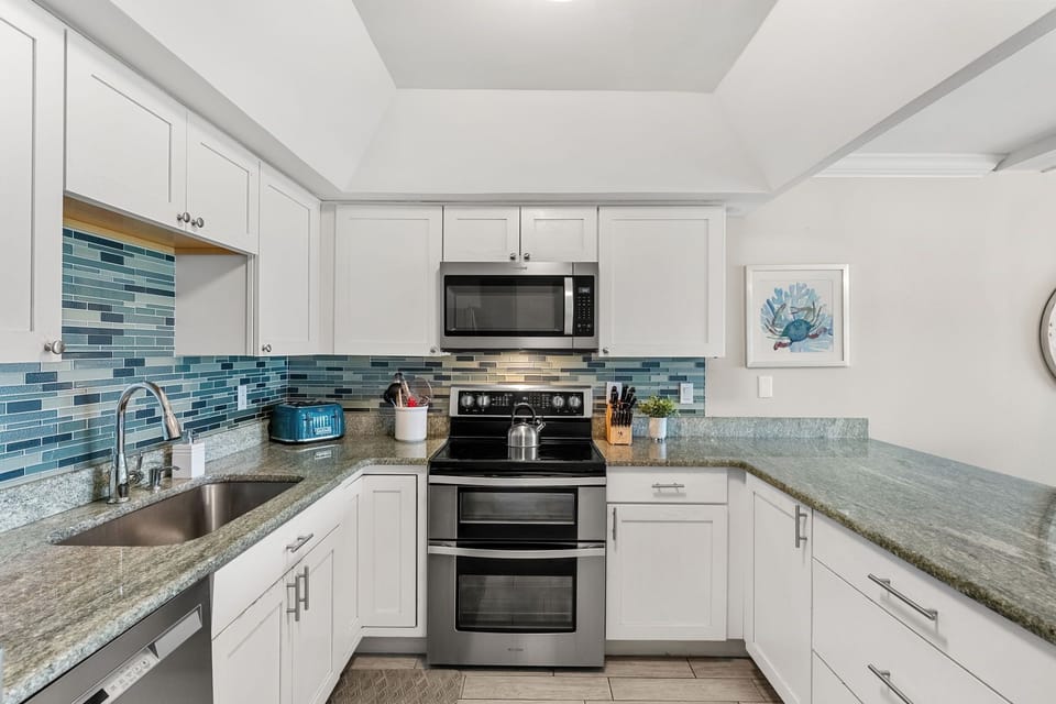 Fully equipped kitchen