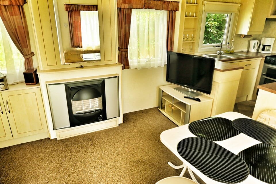 Mobile Home | Living room