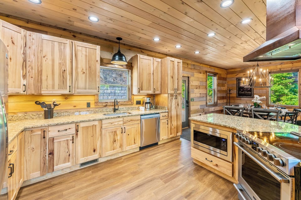 Fully-equipped kitchen to meet your cooking needs!