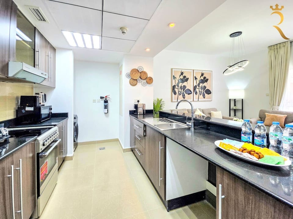 Clean, contemporary, and fully equipped, this kitchen is perfect for guests who love the comforts of home