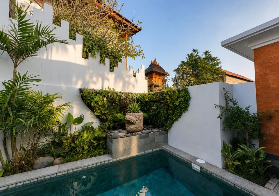 Private pool