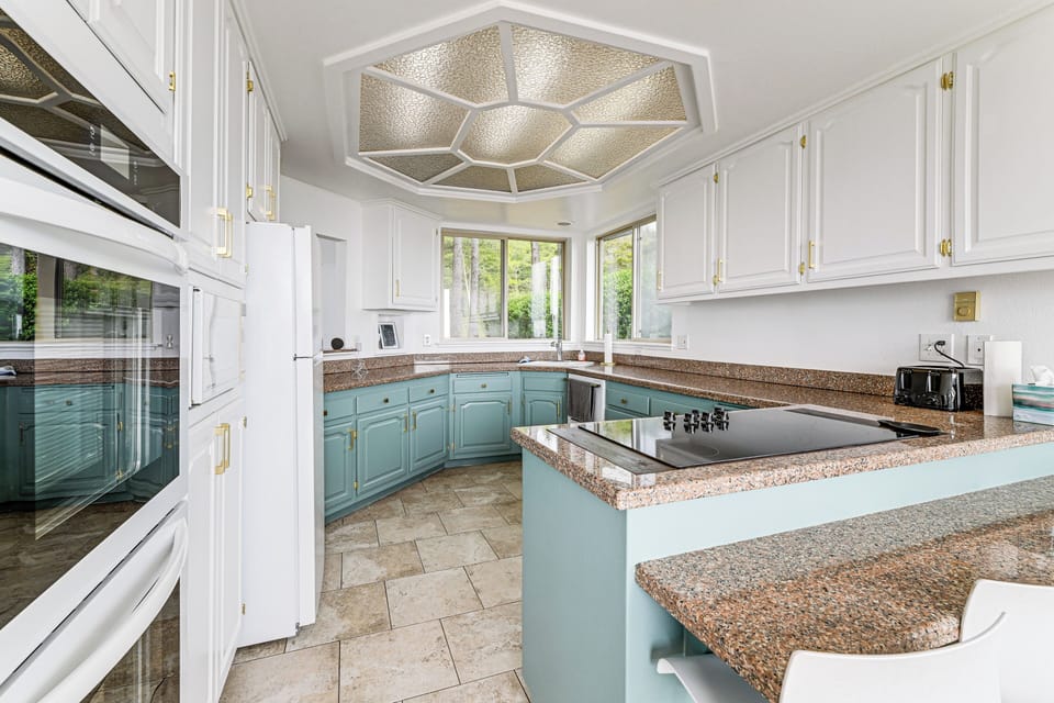 Kitchen | 1st Floor | Dishwasher | Cooking Basics