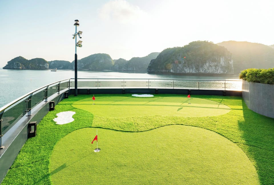 Mini-golf