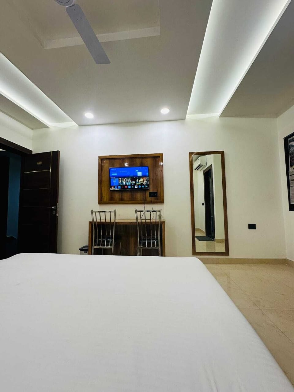 Deluxe Double Room, City View | Premium bedding, memory foam beds, minibar, desk
