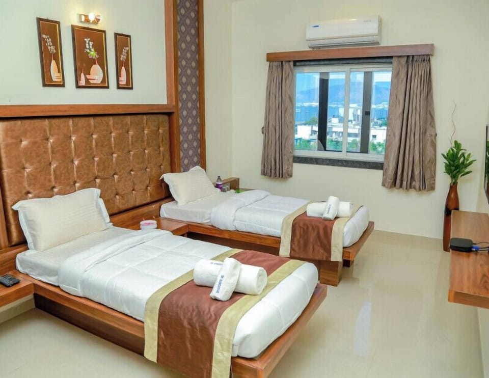 Deluxe Room, 1 Bedroom | Free WiFi