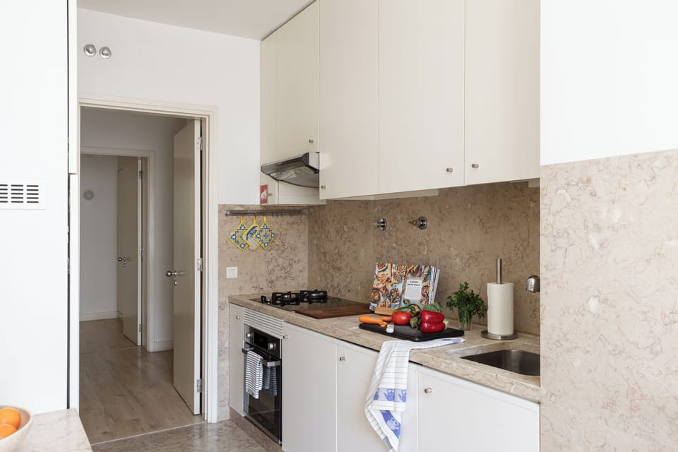 Fully equipped Kitchen with all the appliances and kitchenware for a great stay