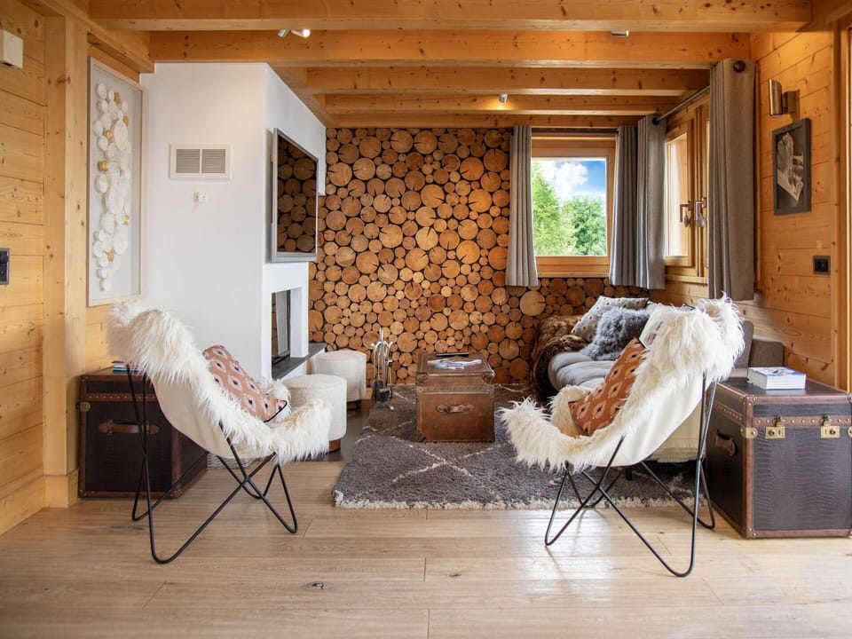 Furniture, Interior Design, Wood, Flooring, Ceiling, Lighting, Floor, Room, Living Room, Home