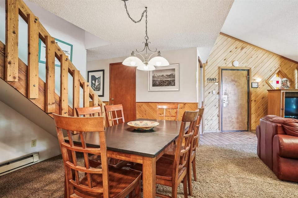 Dining Area - Pine Ridge 11E - Breckenridge Vacation Rental
