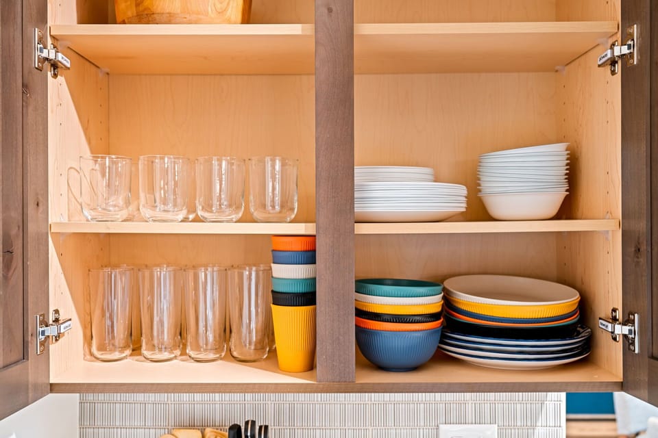 Family meals made easy with dinnerware for all ages
