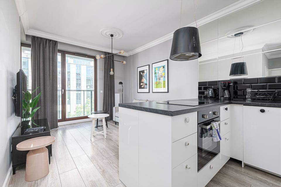 Apartment, Balcony | Private kitchenette | Electric kettle