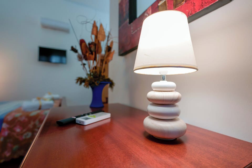 Deluxe Triple Room, Multiple Beds, City View | Desk, soundproofing, iron/ironing board, free WiFi