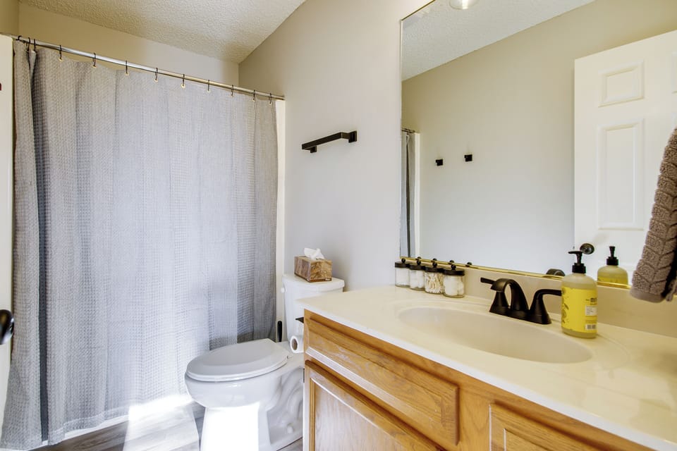 Walk to Pomme de Terre Lake: Pet-friendly Escape Cottage in Pomme de Terre Lake