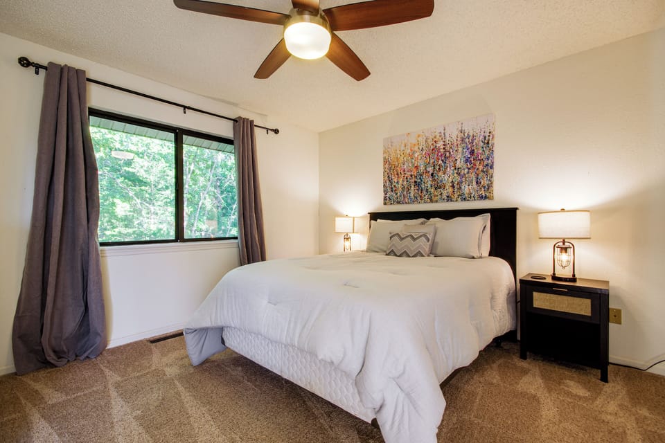 Walk to Pomme de Terre Lake: Pet-friendly Escape Cottage in Pomme de Terre Lake