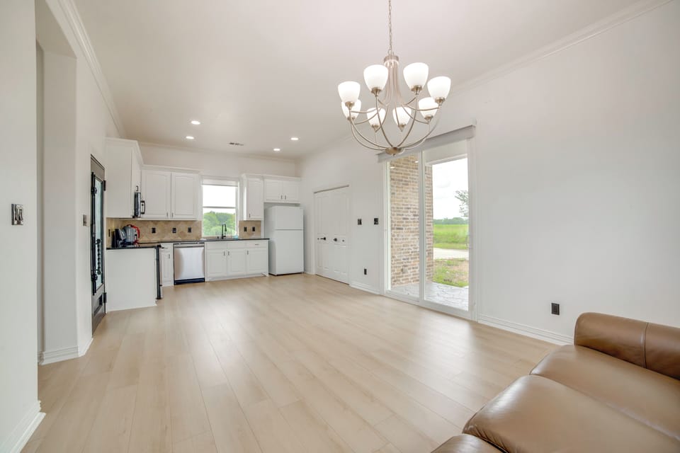 House (5 Bedrooms) | Interior