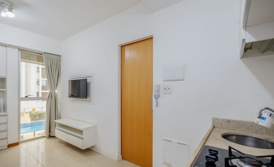 Basic Apartment | Private kitchen | Cookware/dishes/utensils