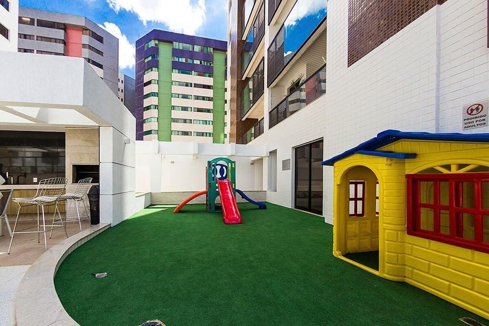 Basic Apartment | Children's area