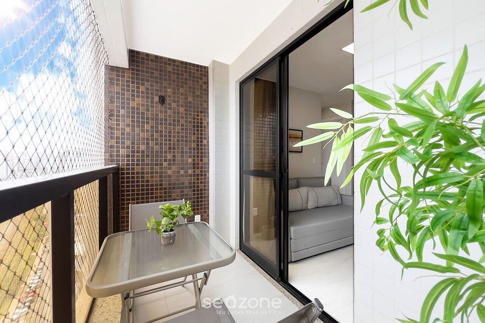 Basic Apartment | Terrace/patio