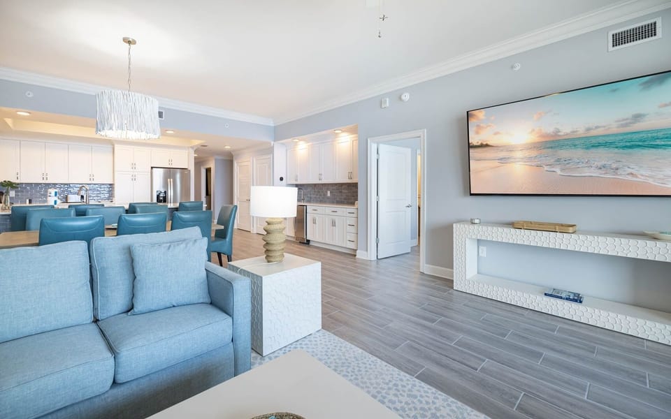 Condo, 3 Bedrooms | Living area