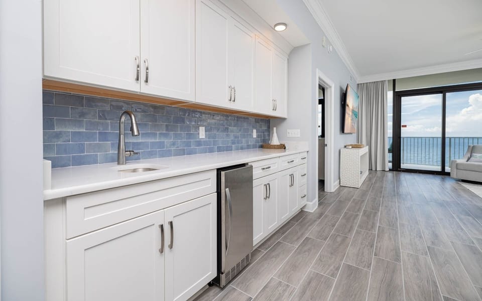 Condo, 3 Bedrooms | Interior