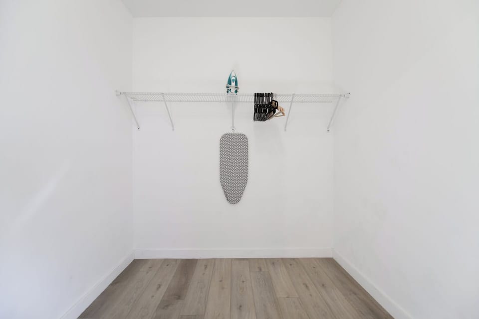 Family Townhome, 3 Bedrooms, Patio | Wardrobe