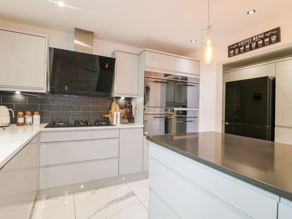 Fridge, microwave, dishwasher, toaster