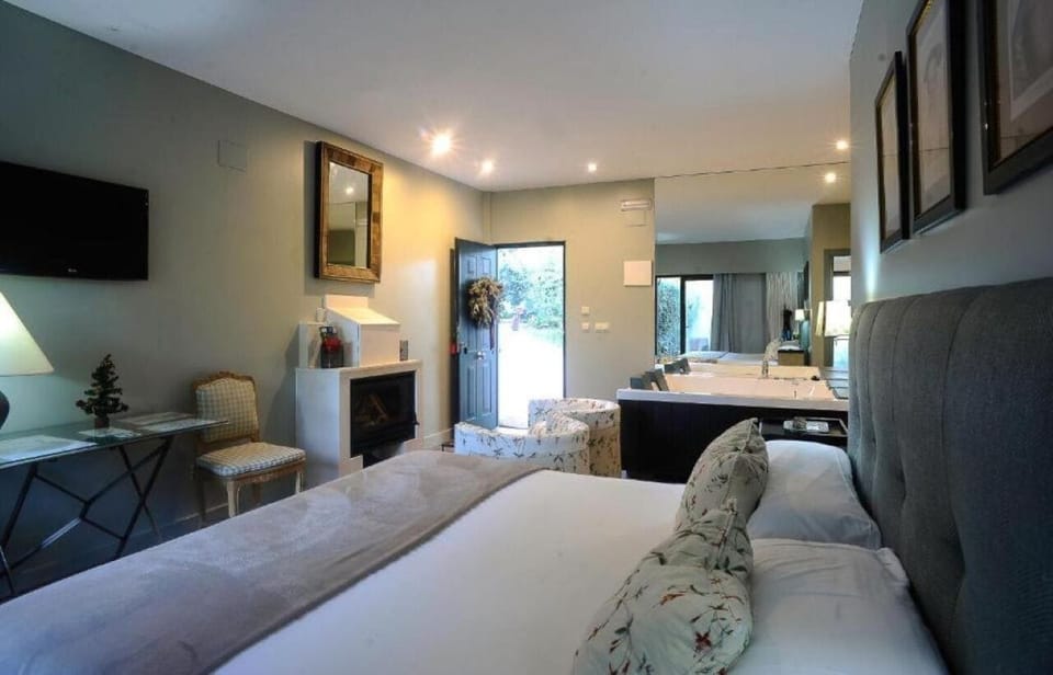 Grand Suite, 1 King Bed, Private Pool, Courtyard View | Premium bedding, down comforters, memory foam beds