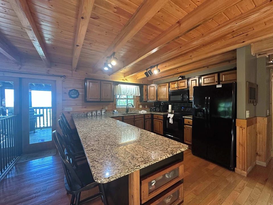 Fully equipped kitchen 