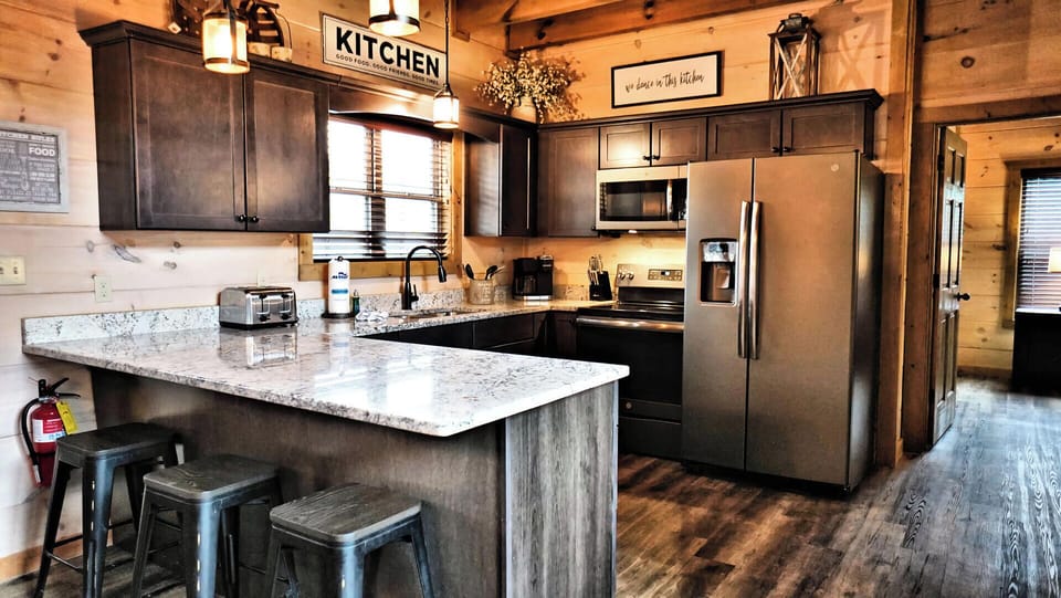House, Multiple Beds, Balcony, Garden View (Suite Retreat) | Private kitchen