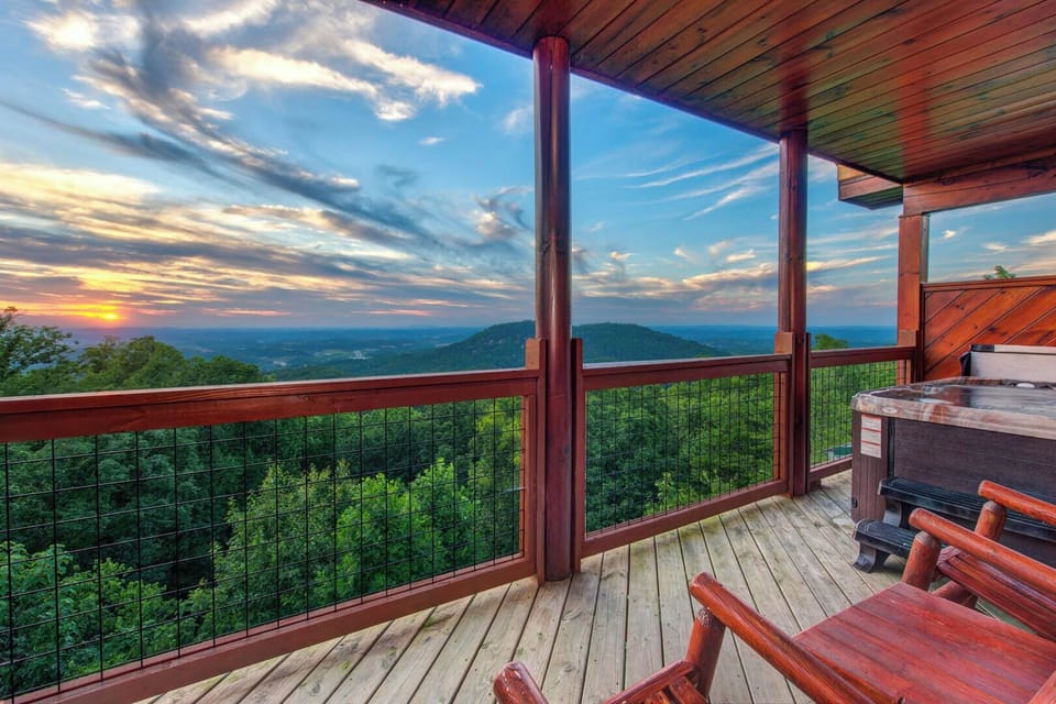 House, Multiple Beds, Kitchen, Mountain View (As Good As It Gets) | Outdoor spa tub