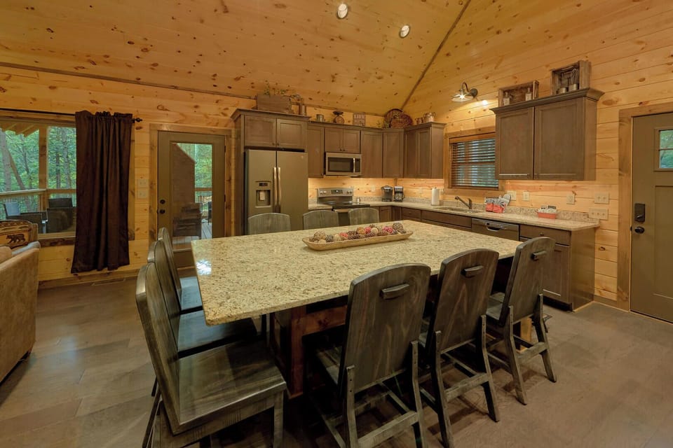 House, Multiple Beds, Hot Tub, Pool View (Adventure Lodge) | Private kitchen | Coffee/tea maker