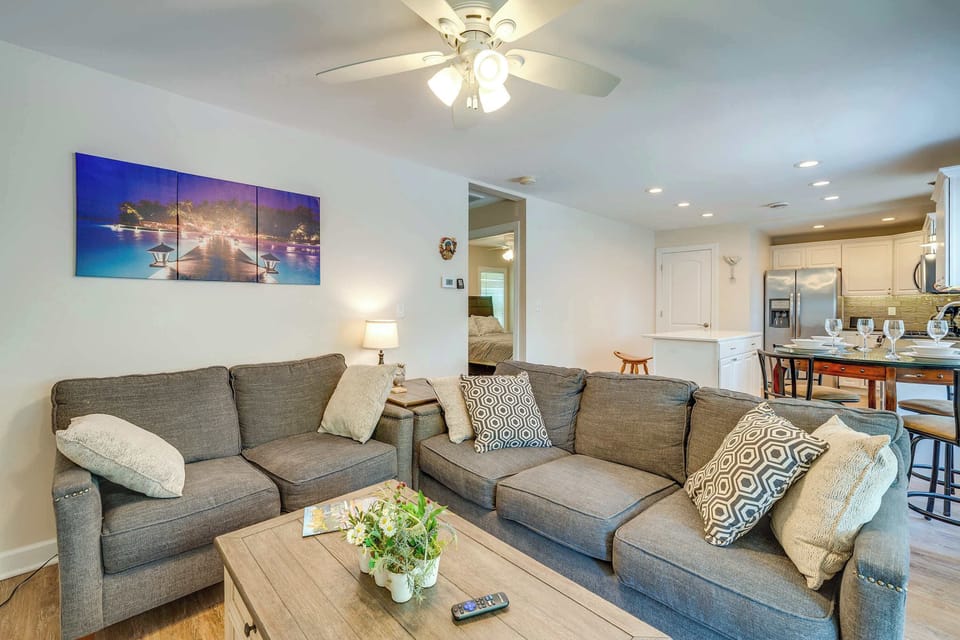 Curl up in the inviting living room & stream your favorites on the smart TV​