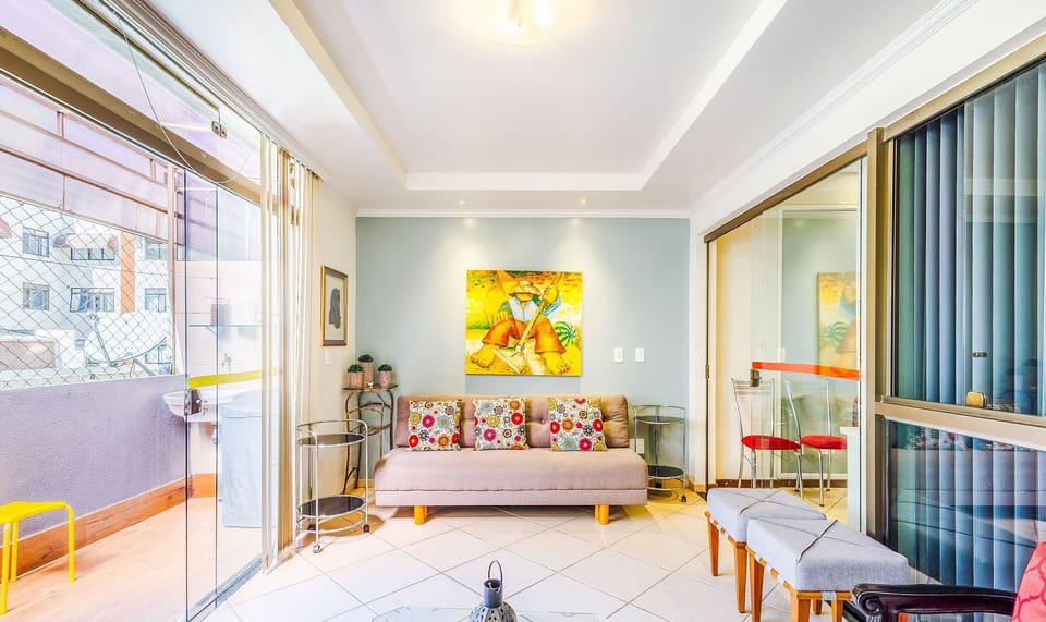Basic Apartment | Living area