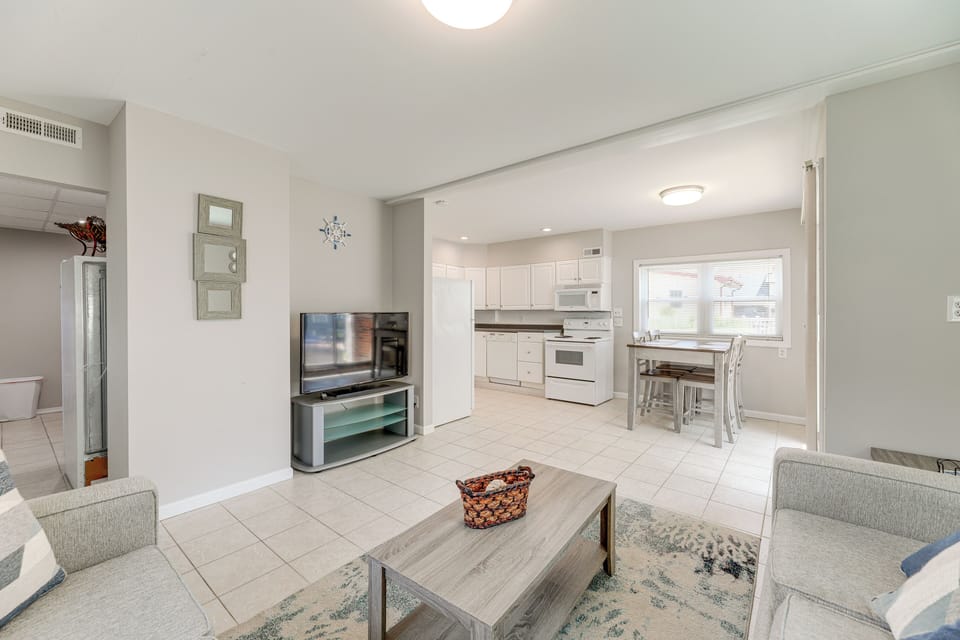 Living Space | 1st Floor | Free WiFi | Central A/C & Heating