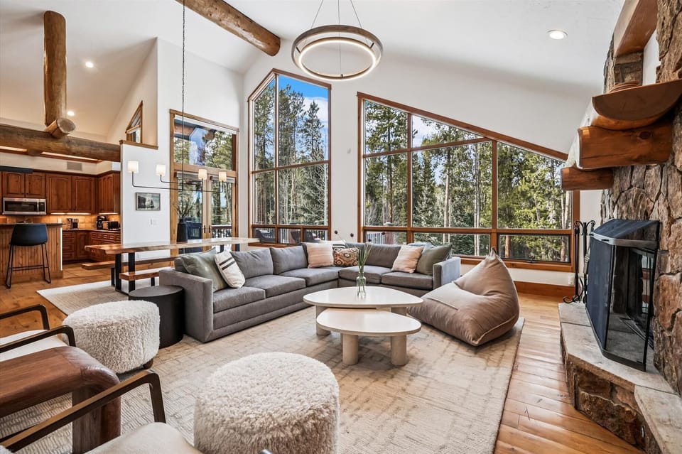 Living Area - Ski Inn - Breckenridge Vacation Rental
