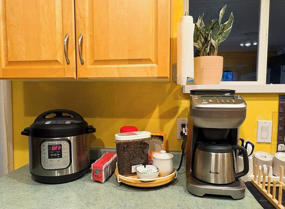 Coffee Maker & Multi-purpose InstantPot